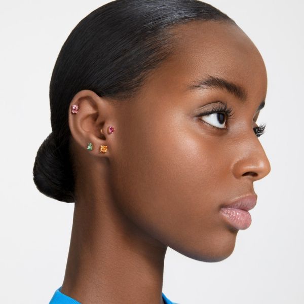 Brincos Swarovski Stud Stilla Coração Vermelhas Lacado a Dourado