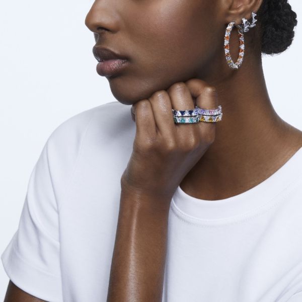 Brincos Swarovski Argola Ortyx Lapidação em Triângulo Pequenas Brancos Lacado a Ródio