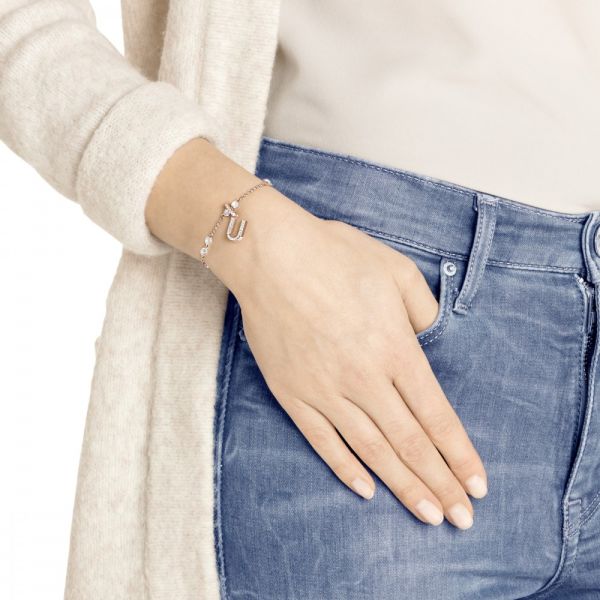 Charm Swarovski Remix Collection U Letra Branco Lacado a rosa dourado
