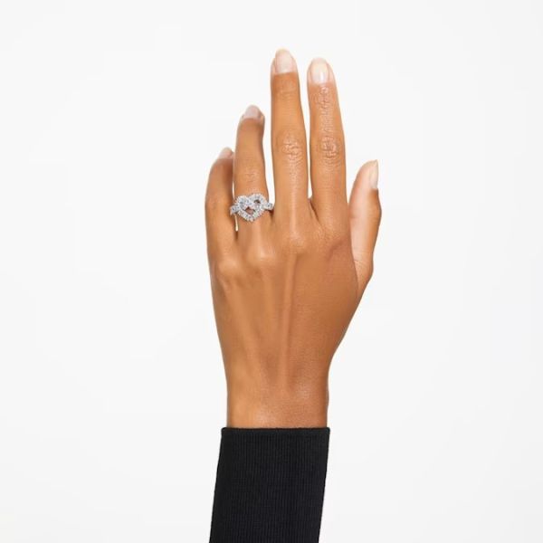 Anel Swarovski cocktail Matrix Combinação de lapidações Coração Branco Lacado a ródio 60