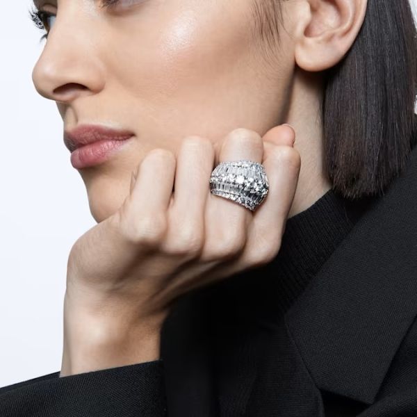 Anel Swarovski cocktail Hyperbola Combinação de lapidações Branco Lacado a ródio 52